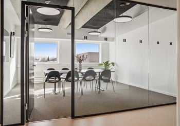 Nyistandsat kontorfællesskab klar til ny lejer