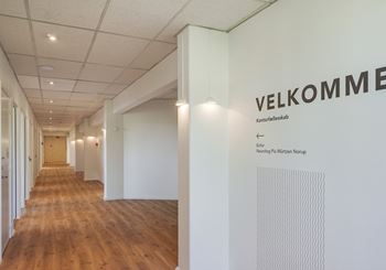 Kontorfællesskab centralt beliggende i Holte