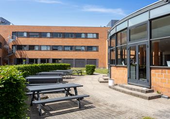 Lyse kontorer i velfungerende erhvervsområde